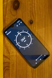 Compass app on Fairphone 4 #2: 264°